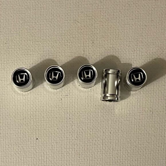 Honda Logo valve Stem caps in Silver set of 5 NWT - Picture 1 of 4